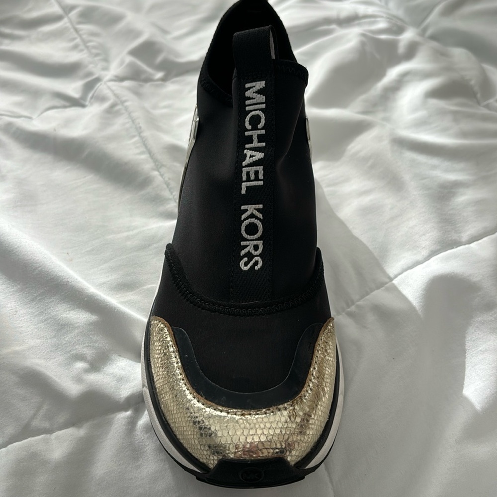 Michael kors willow slip on scuba sneaker black and gold size 8.5 - Picture 4 of 10